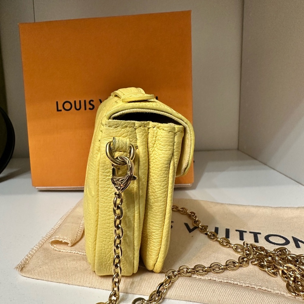 Louis Vuitton Micro Pochette Metis Yellow Monogram Mini Crossbody Shoulder Bag - Picture 4 of 5